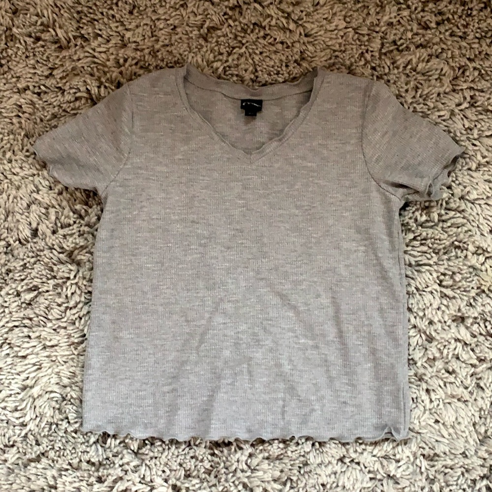 Grey cropped t-shirt. Size: kids large (runs big)